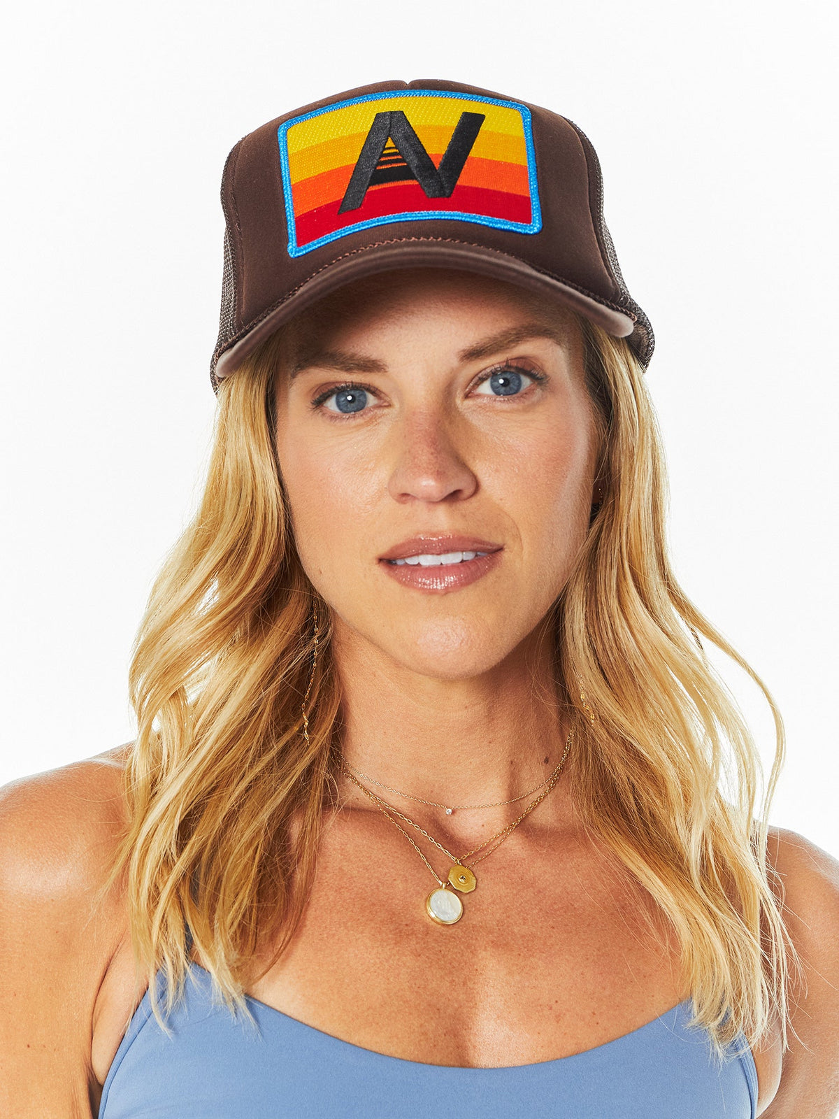 LOGO RAINBOW TRUCKER